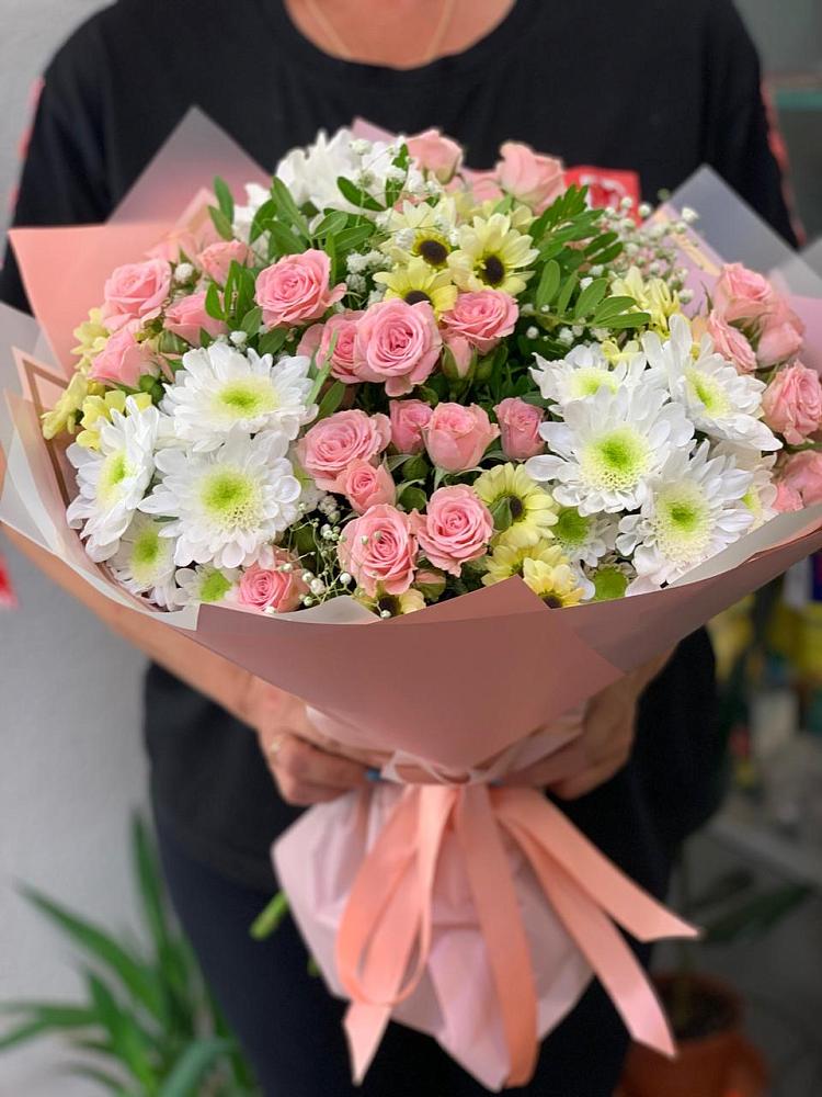Букет цветов из: Розы и Хризантемы в Александровске