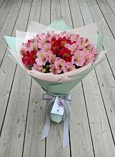Букет цветов из:  Альстромерии в Александровске