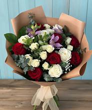Букет цветов из:  Розы и Альстромерии в Александровске