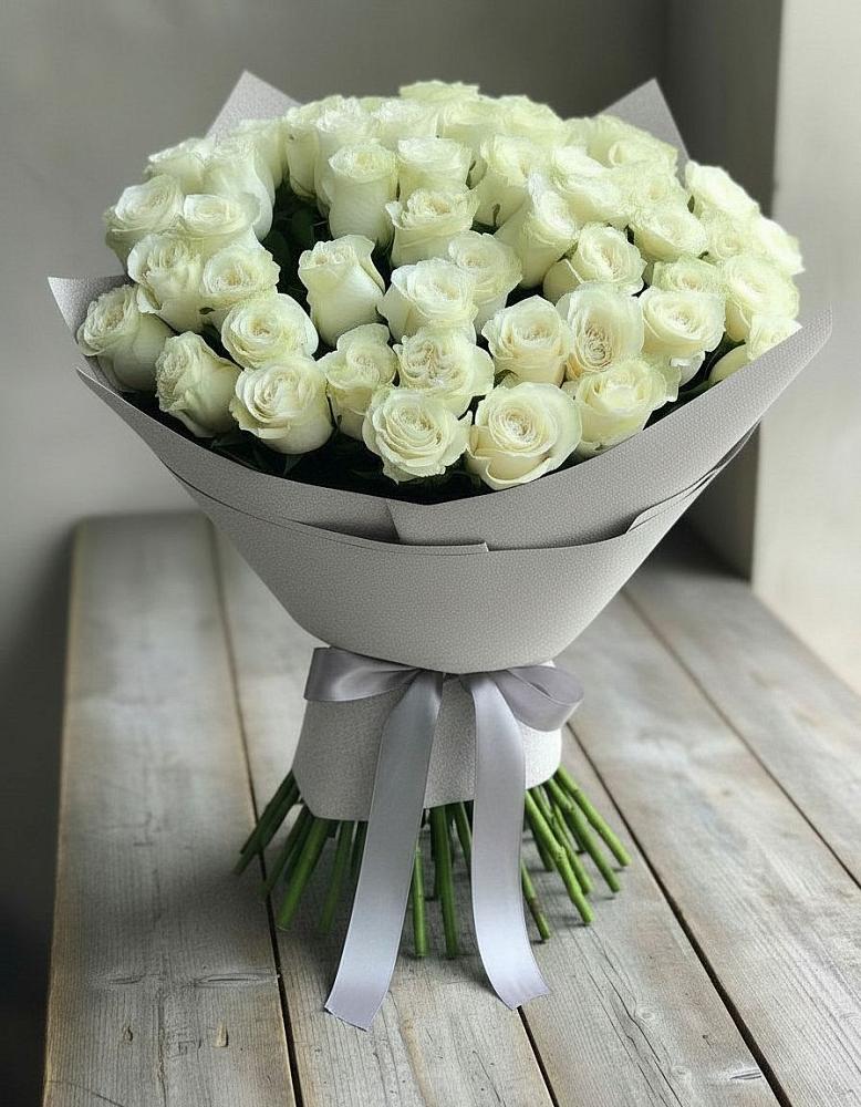 Букет 35 Белых роз в Александровске