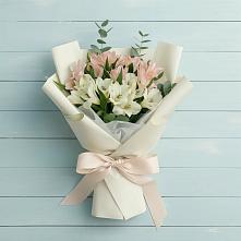 Букет цветов из:  Альстромерии в Александровске