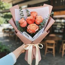 Букет цветов из:  Розы в Александровске
