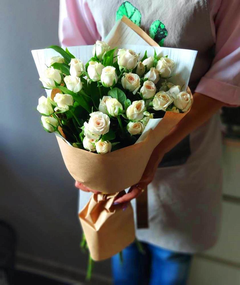 Букет цветов из: Розы в Александровске