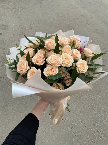 Букет Кремовые розы Латте в Александровске