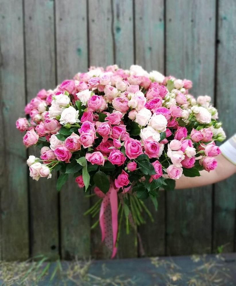 Букет Розовые кустовые розы Натали и Лав Лидия в Александровске