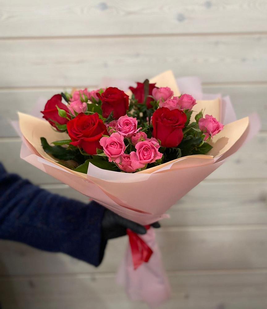 Букет цветов из: Розы в Александровске
